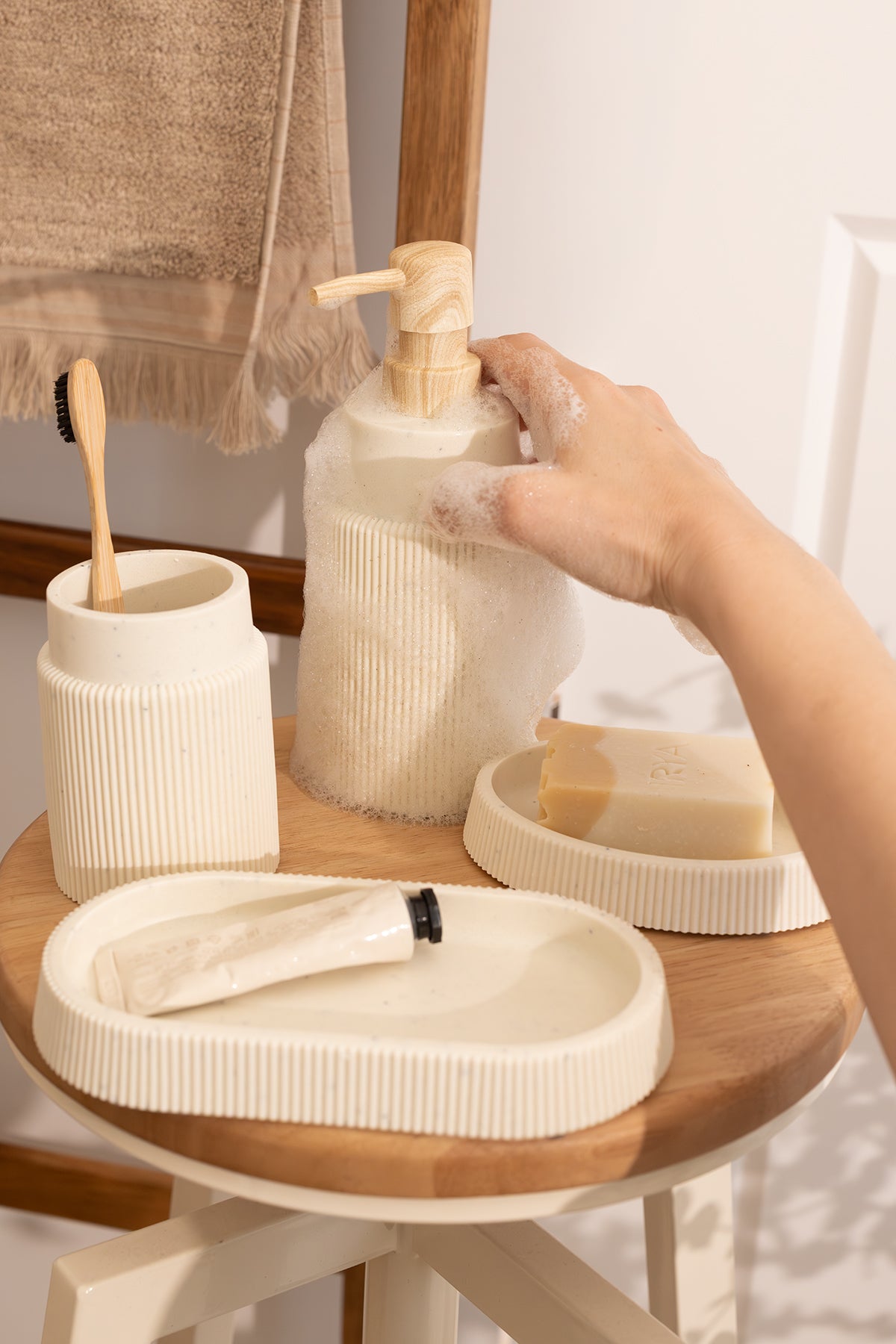 Earth 4 Parça Banyo Seti Bej