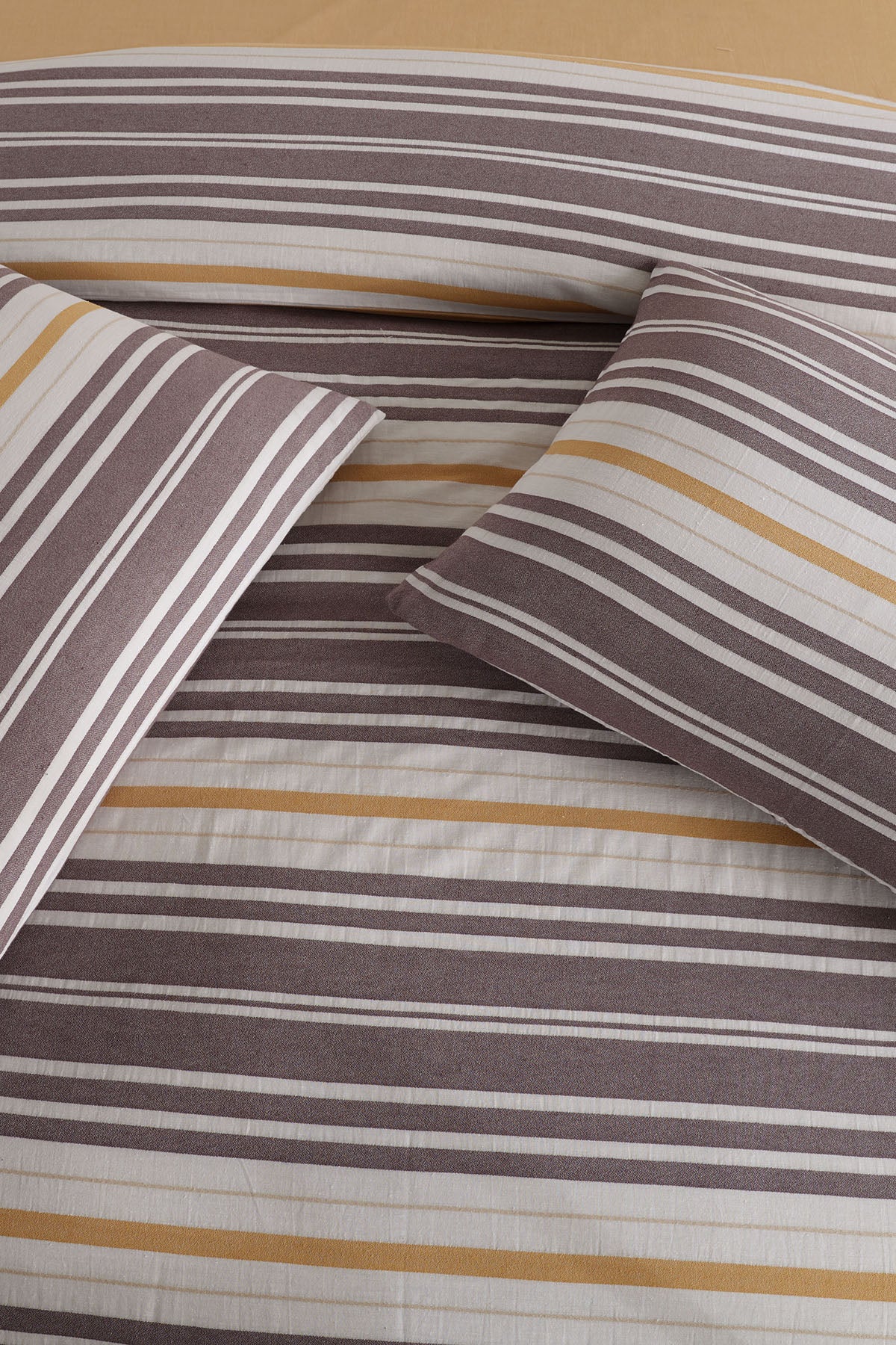 Olena 5 Piece Double Duvet Cover Set with Bag
