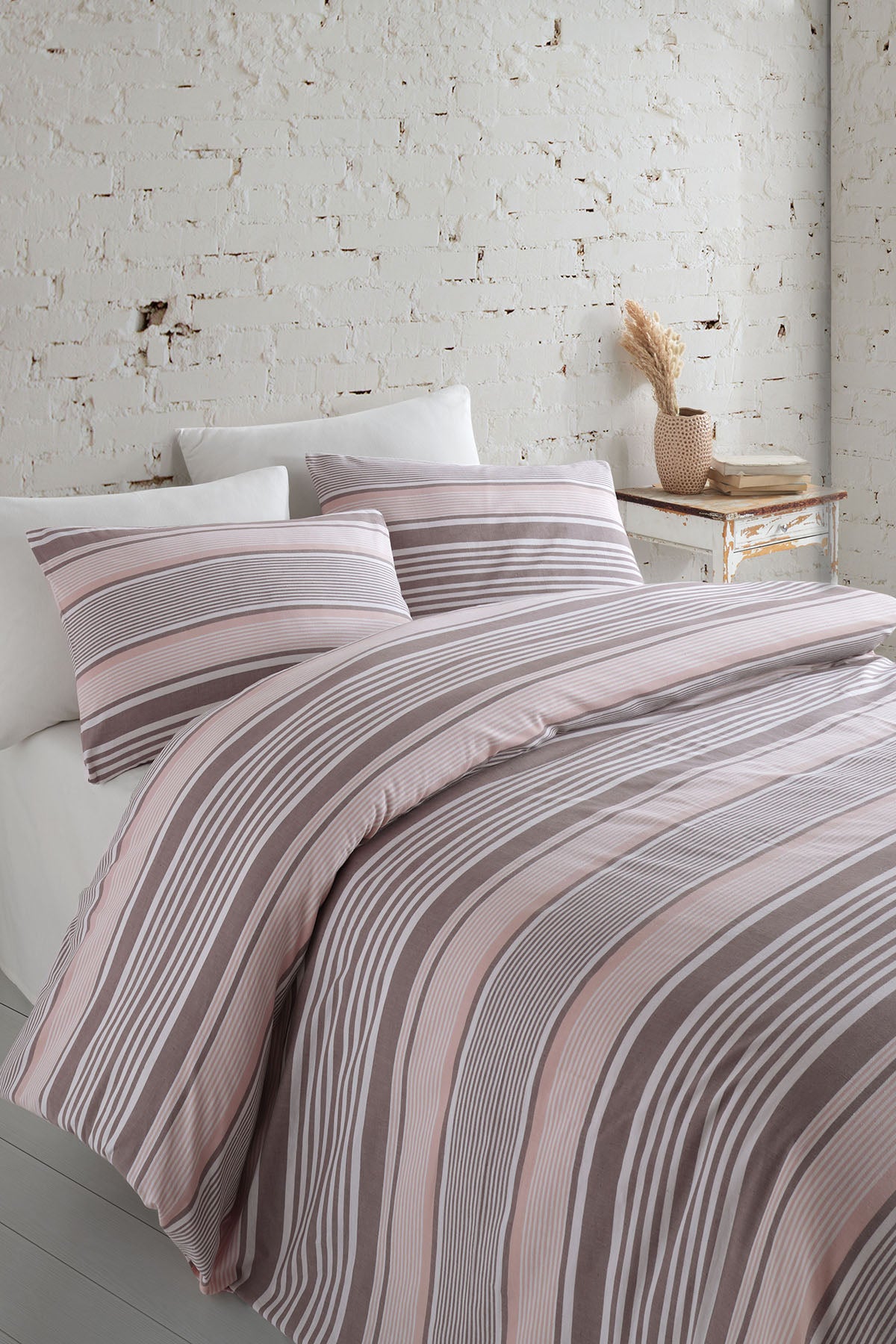 Clive 5 Parça Çift Kişilik Nevresim Takımı