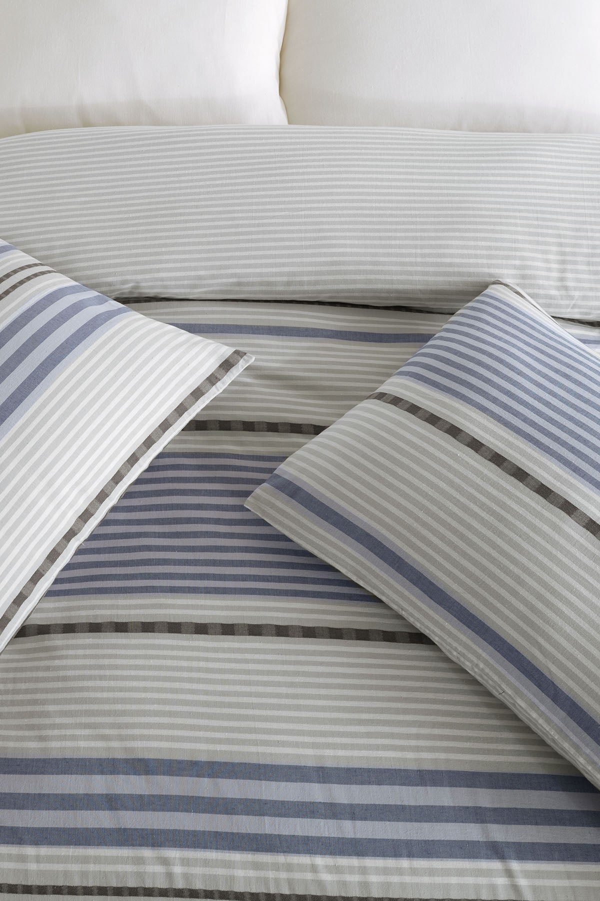 Coleen 5 Piece Double Duvet Cover Set