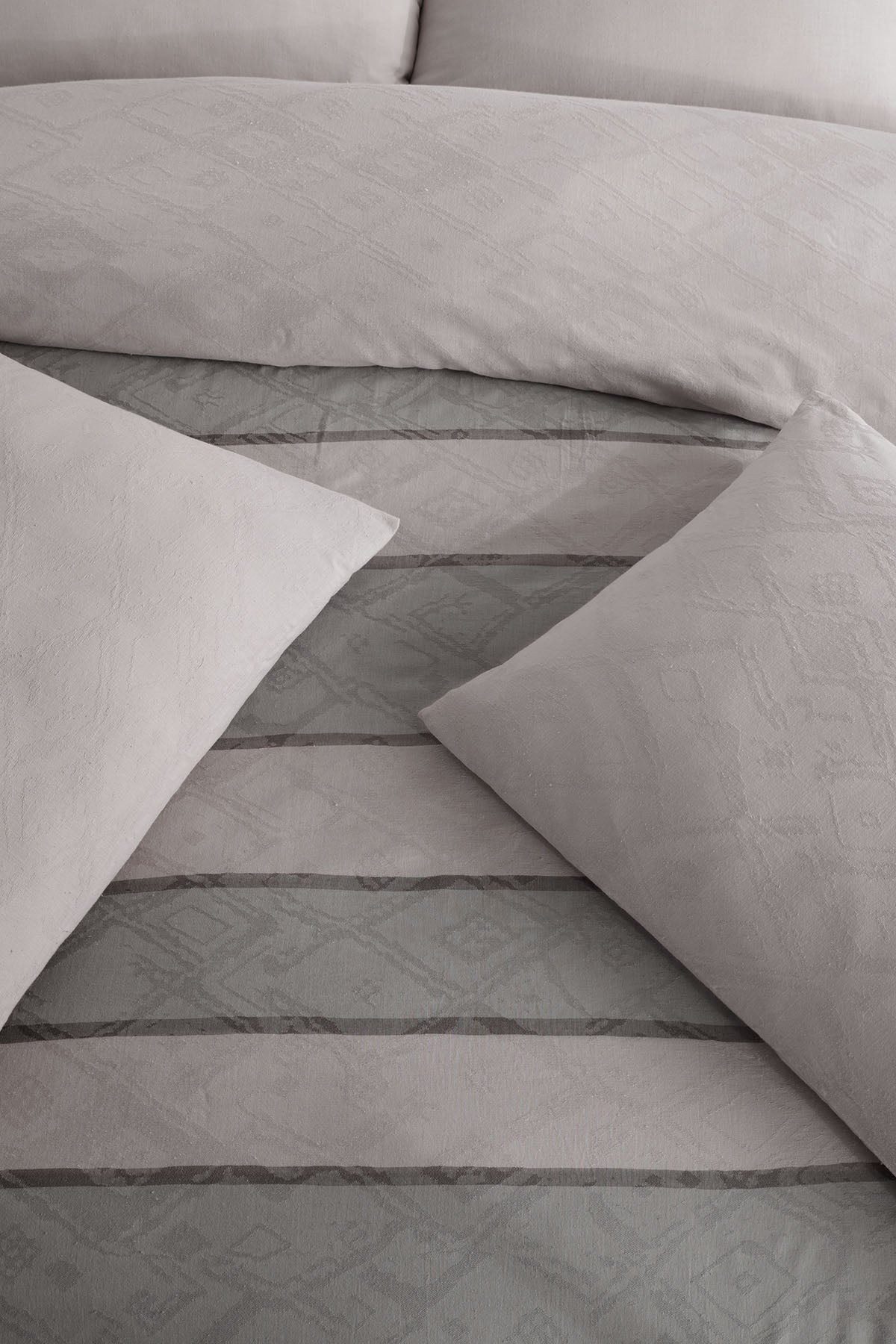 Esmond 5 Parça Çift Kişilik Nevresim Takımı