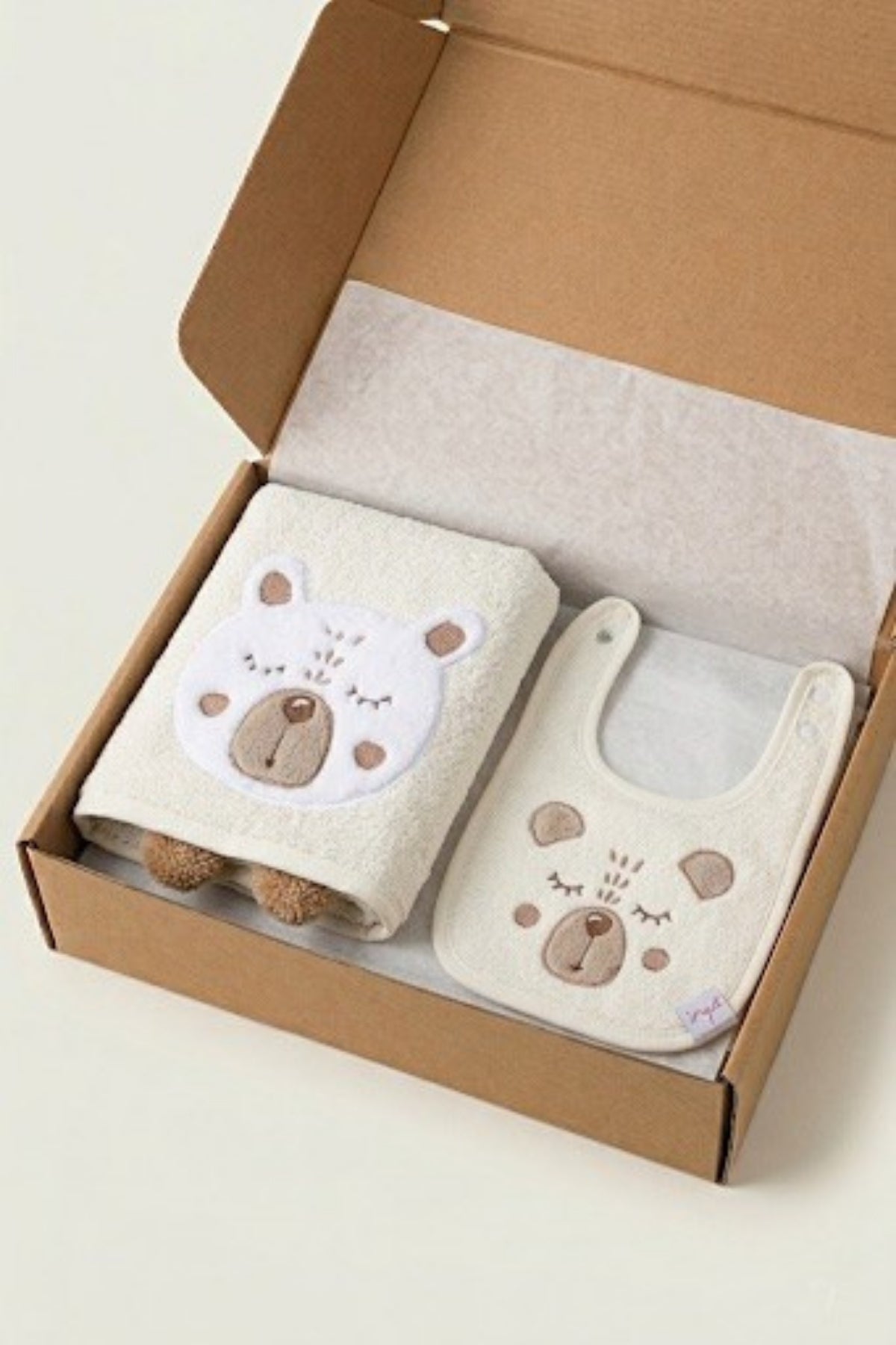 Teddy 2-Piece Organic Newborn Gift Set Cream | Towel, Bib