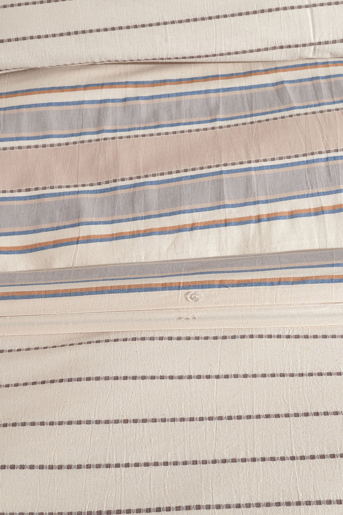 Tiago 5 Piece Double Duvet Cover Set with Bag