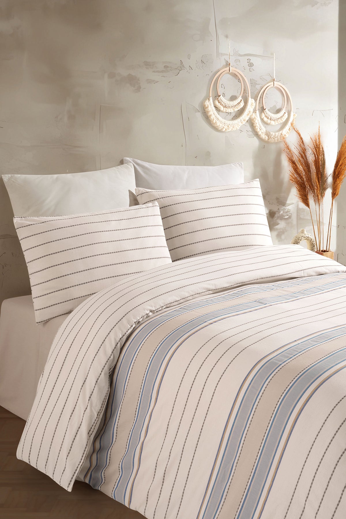 Tiago 5 Piece Double Duvet Cover Set with Bag