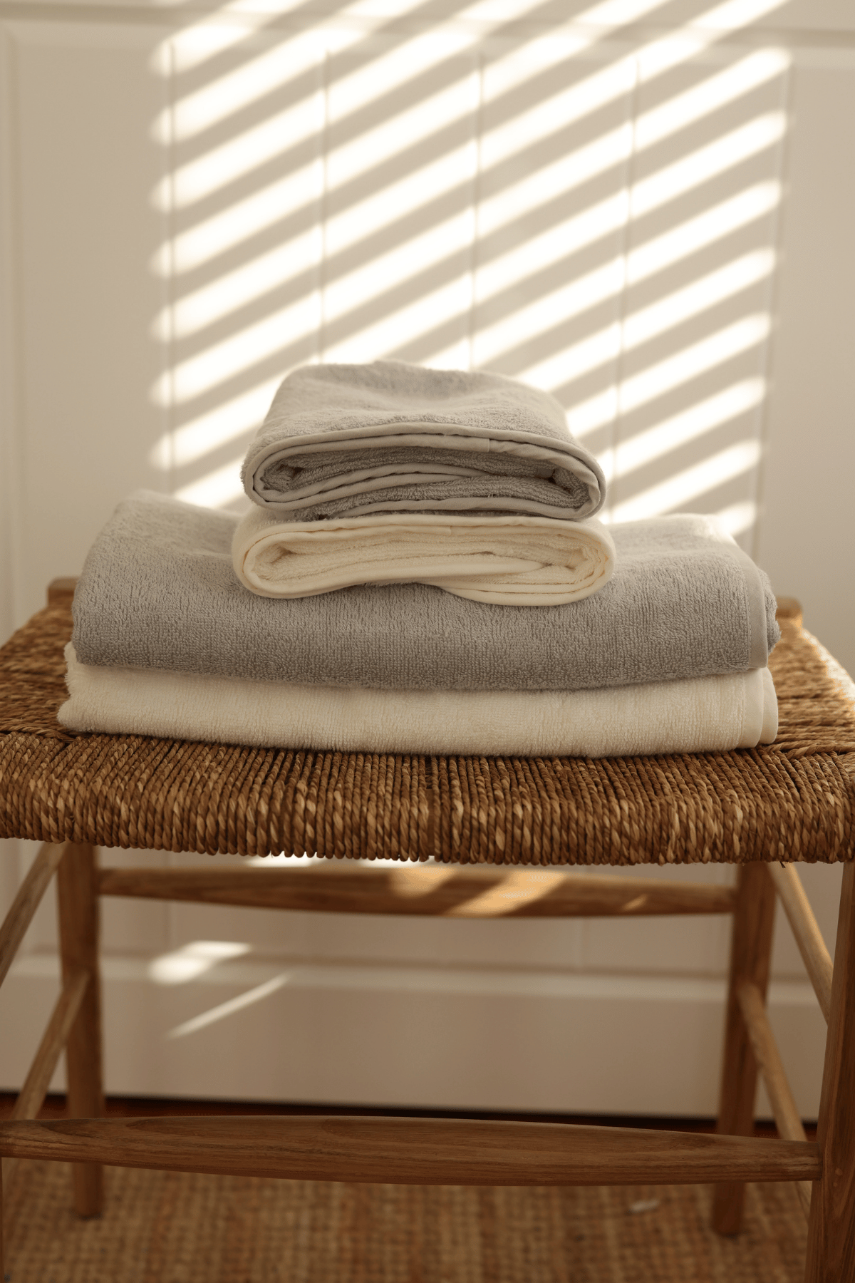 Sedef Bambu Nakışlı El Havlusu 50x90 cm Gri