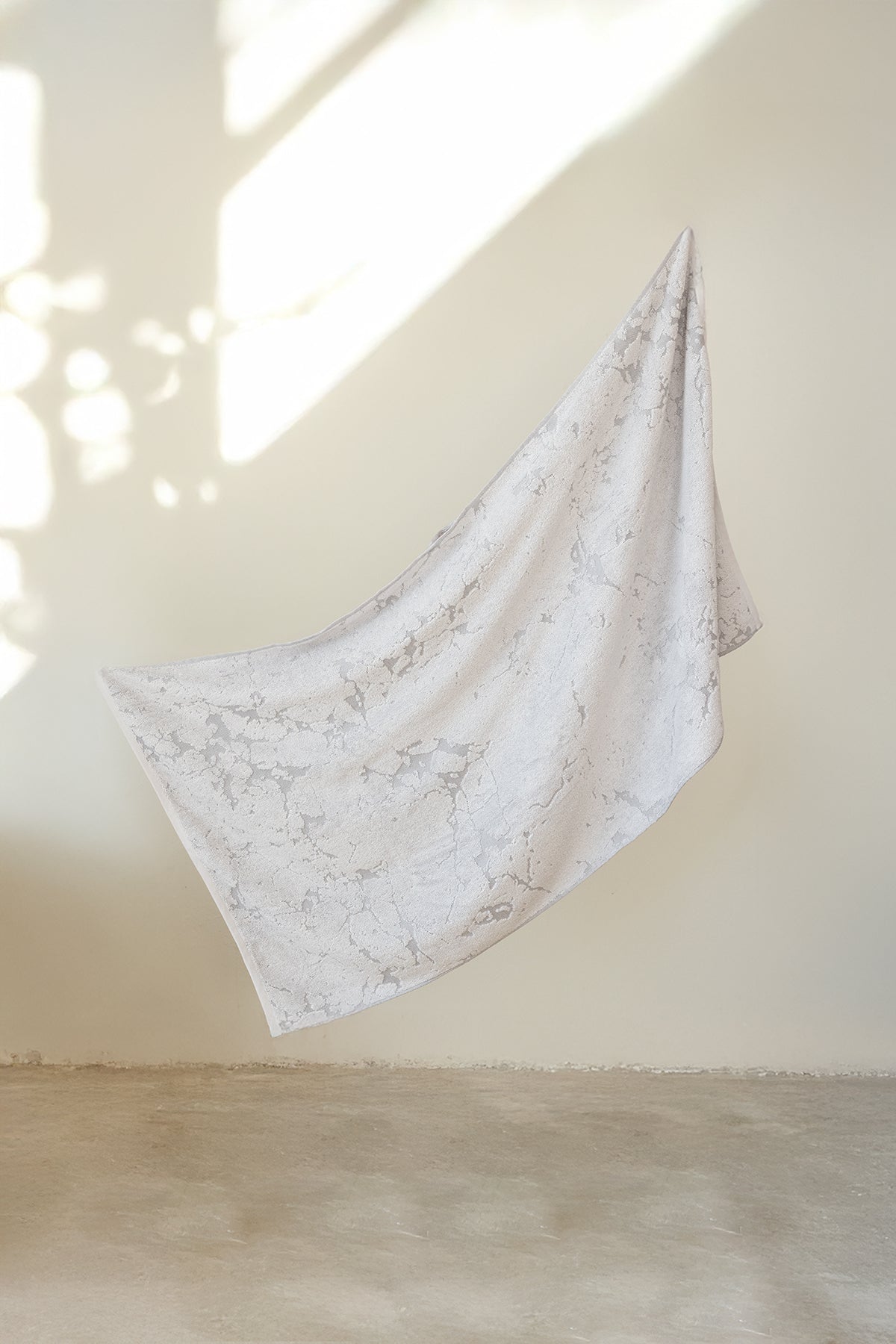 Marble %100 Pamuk Jakarlı Banyo Havlusu 70x140 cm Gri