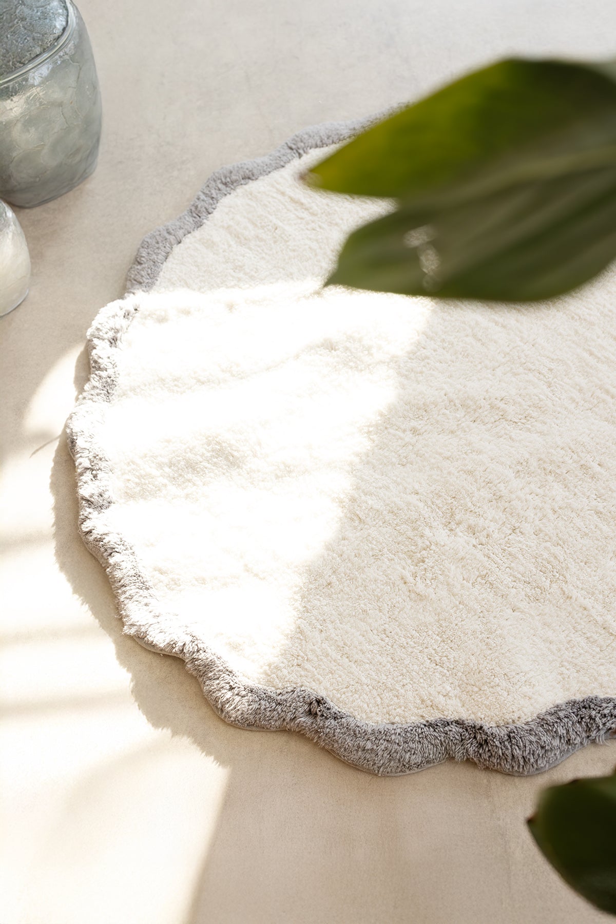 Scallop Yuvarlak Banyo Paspası Bambu 90x90 Gri