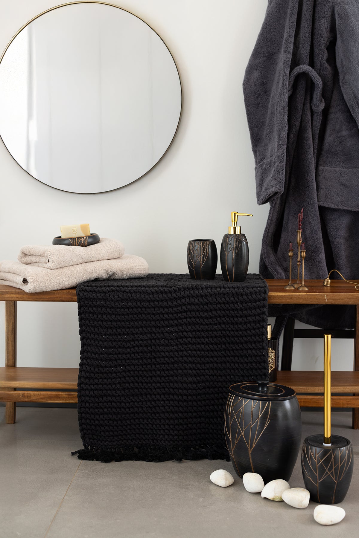 Lioni 5 Piece Bathroom Set