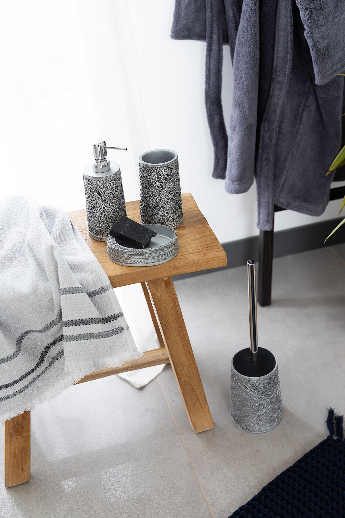 Integra Bath Towel 90x150 cm Gray