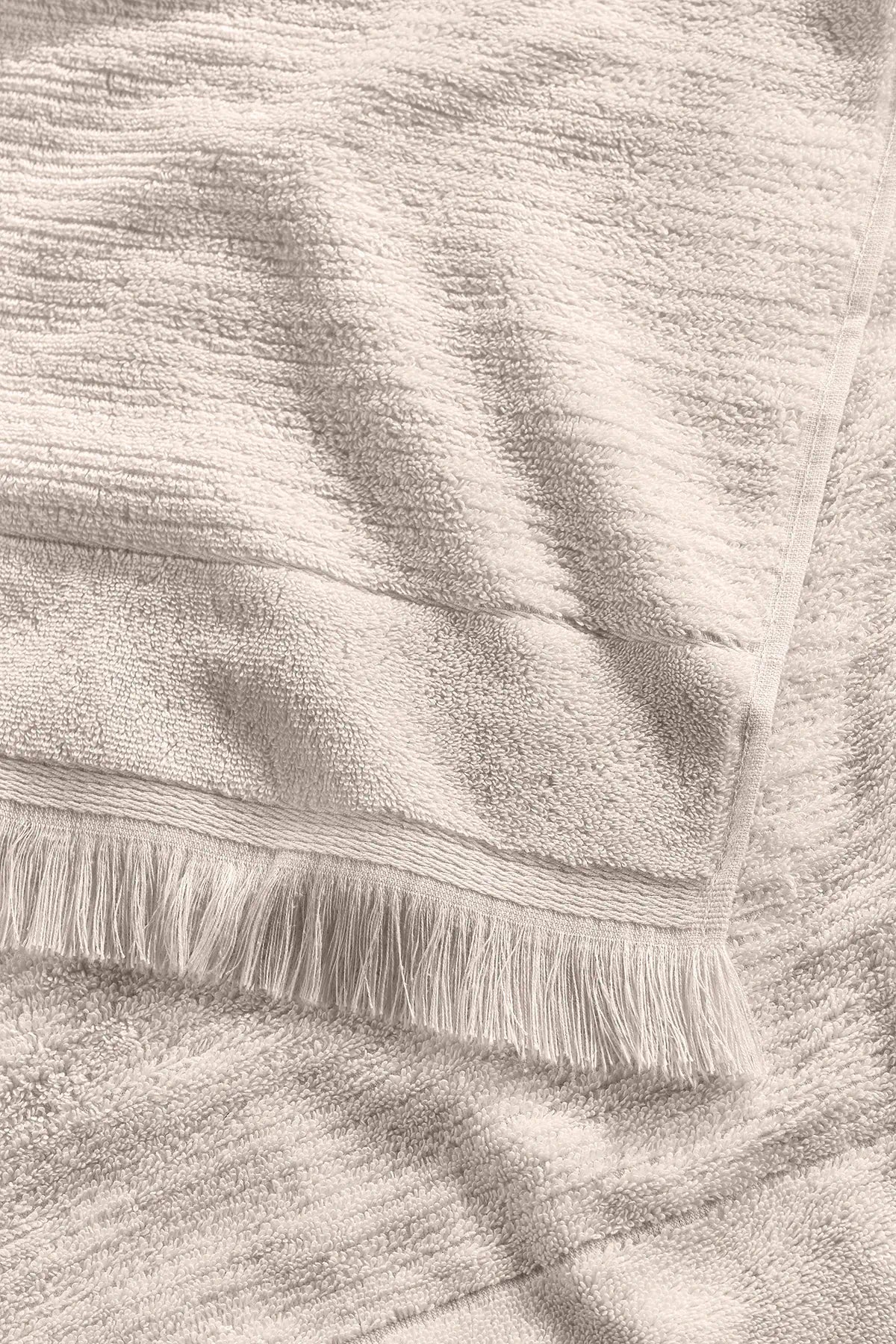Fiona 100% Cotton Towel 90x150 cm Whisper Pink