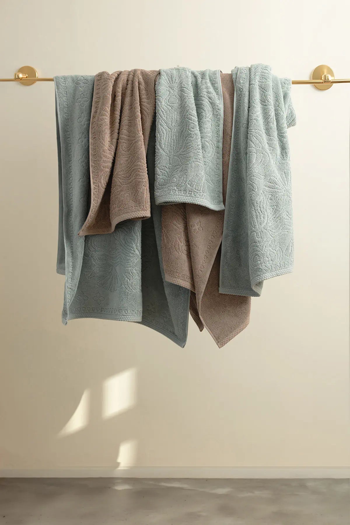 Liana 100% Cotton Towel Earth Brown 50x90 cm