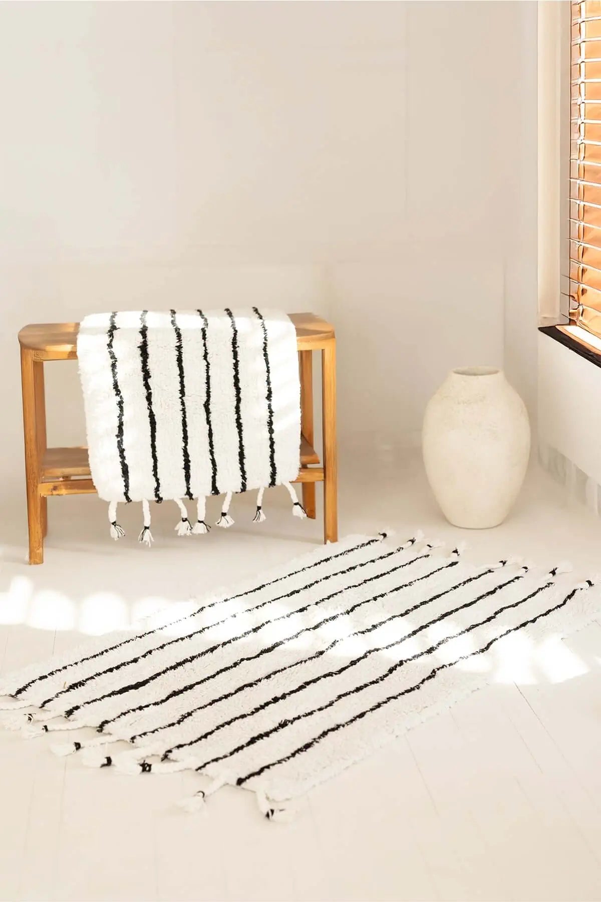 In Lines 2’li Takım Banyo Paspası %100 Pamuk 40x60 + 60x90 Siyah Çizgili