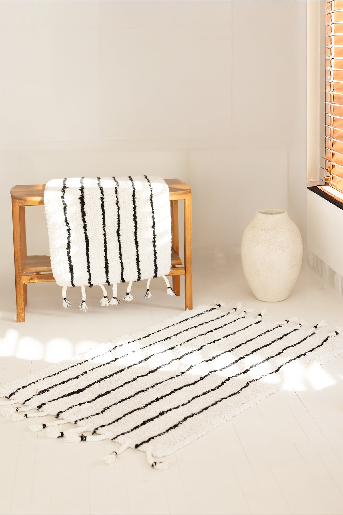 In Lines 2’li Takım Banyo Paspası %100 Pamuk 40x60 + 60x90 Siyah Çizgili