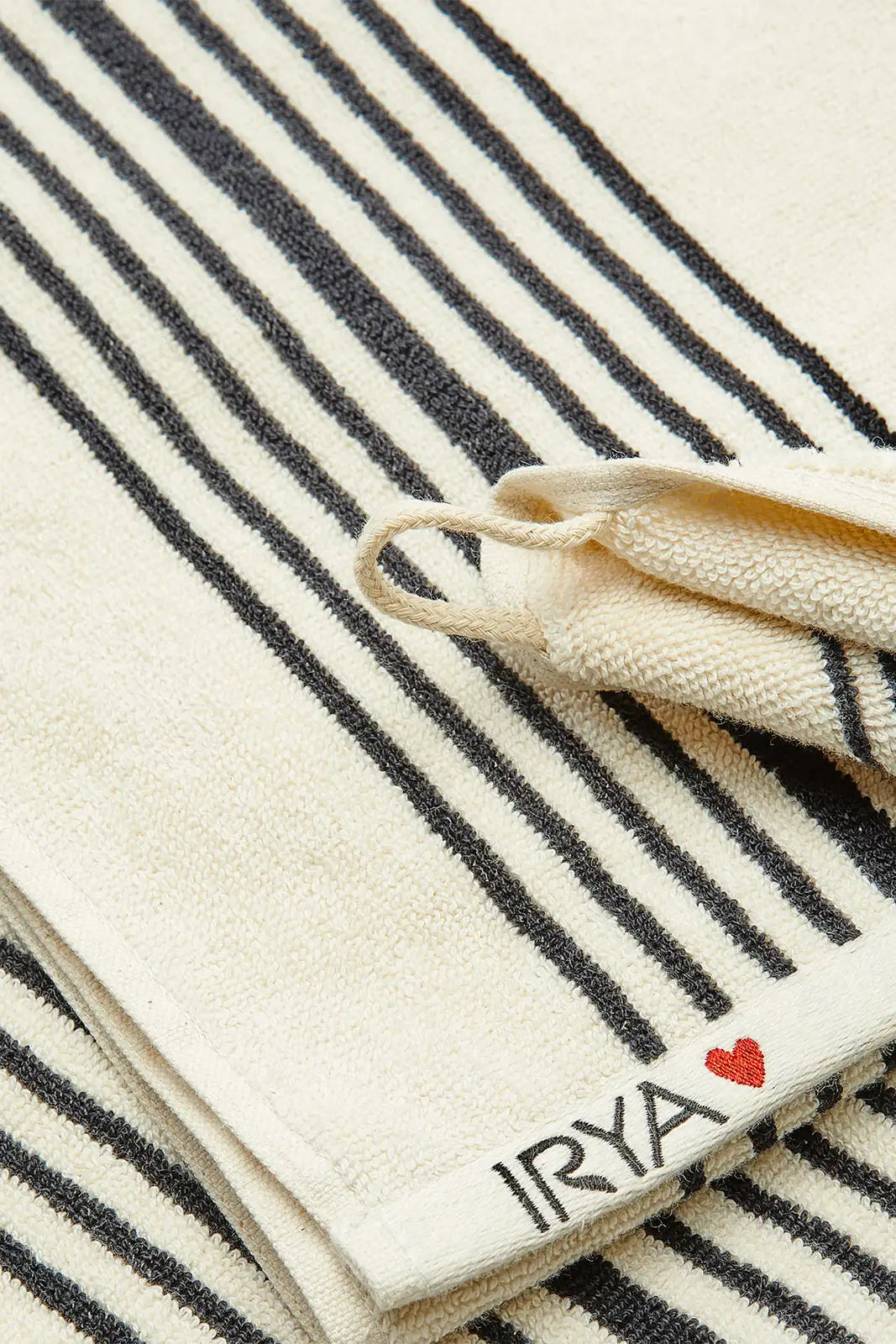 Out Lines Yarn Dyed 2-Piece Bath Towel Set