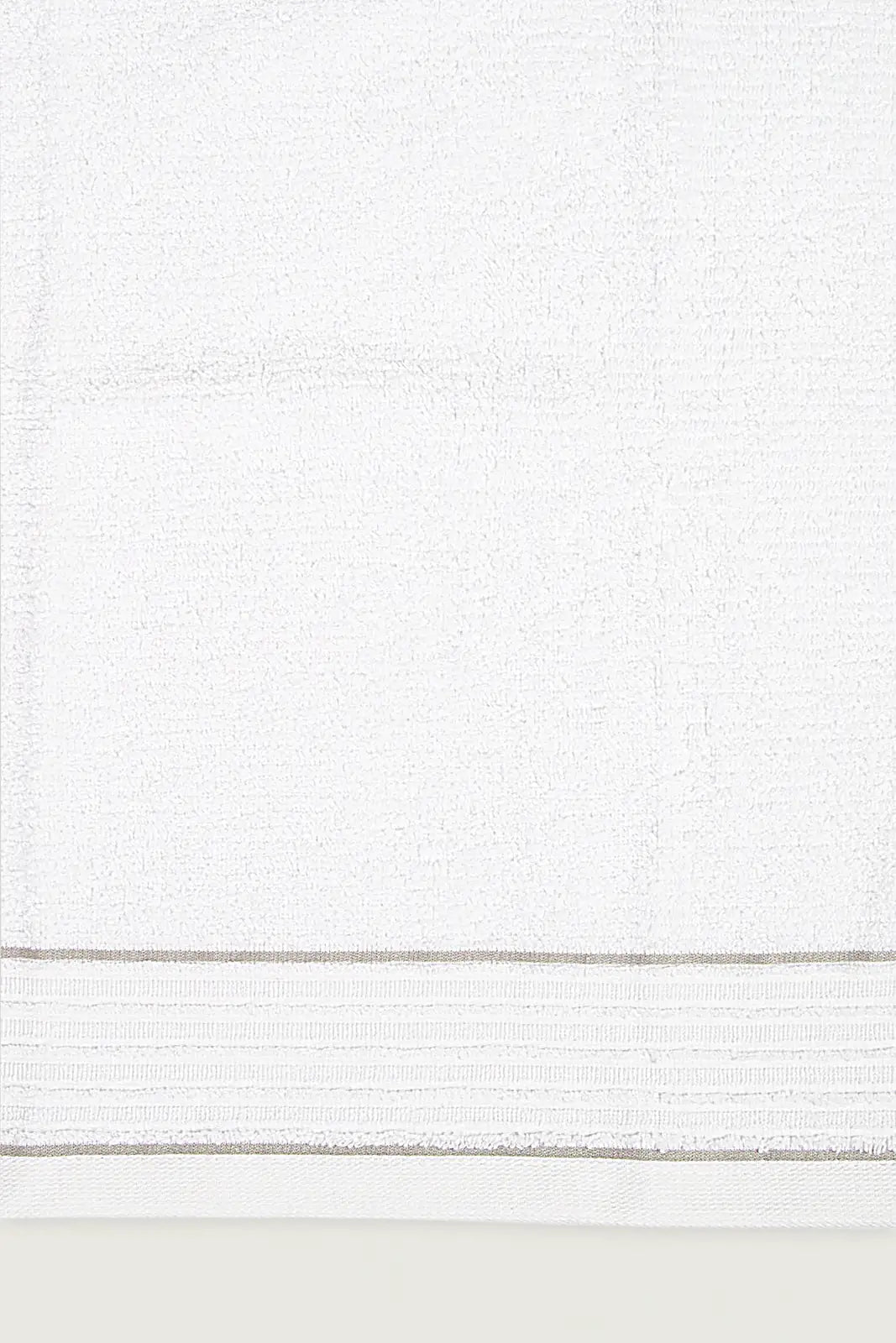 Roya Bath Towel 90x150 cm White