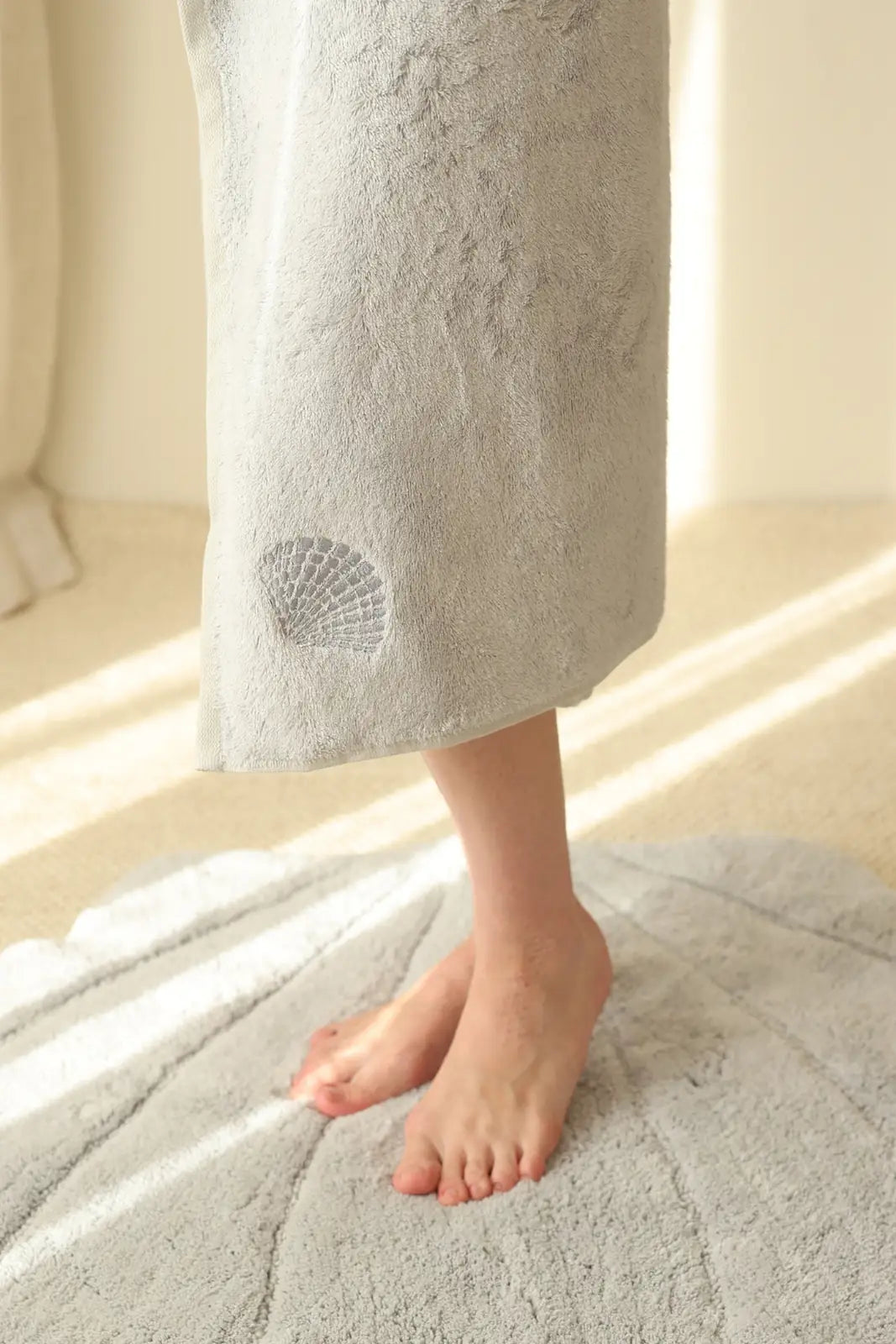 Sedef Bambu Nakışlı Banyo Havlusu 70x140 cm Gri