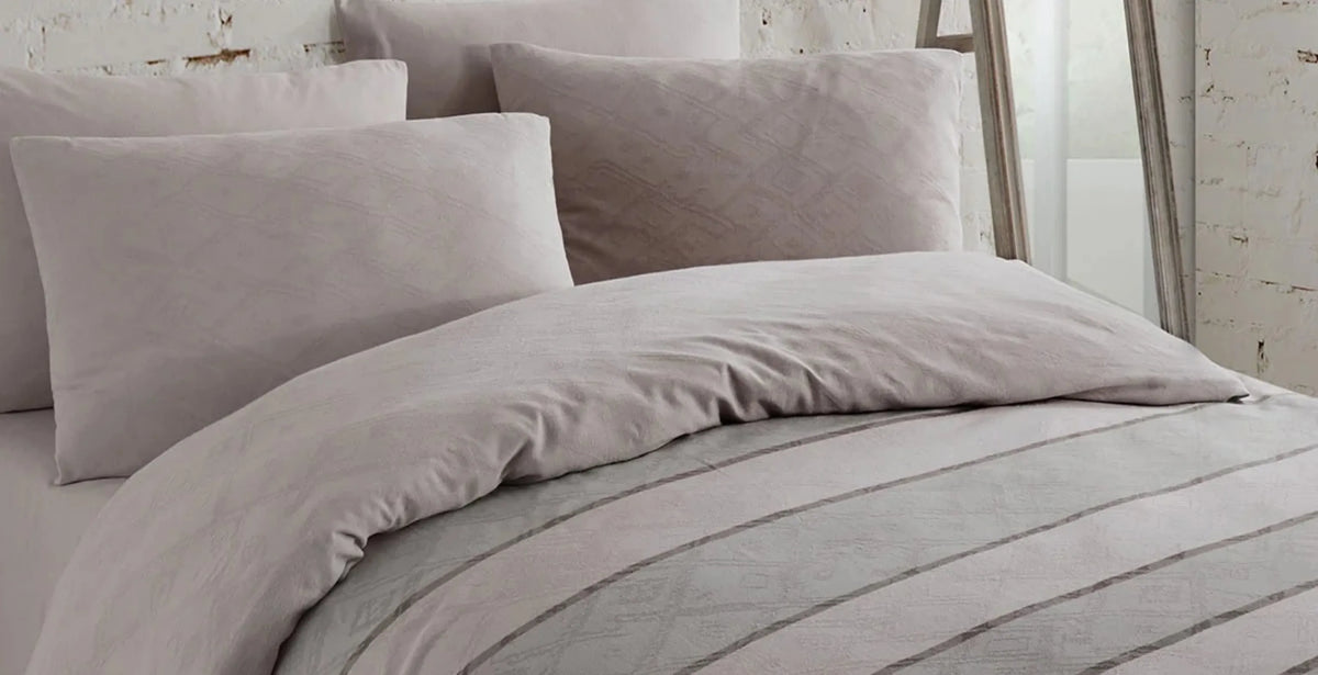 Nevresim Nedir? Nevresim Takımı İçinde Neler Bulunur?