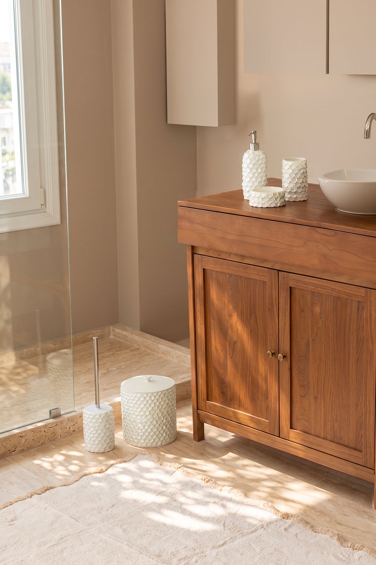 Lindy 5 Parça Banyo Seti Pearl