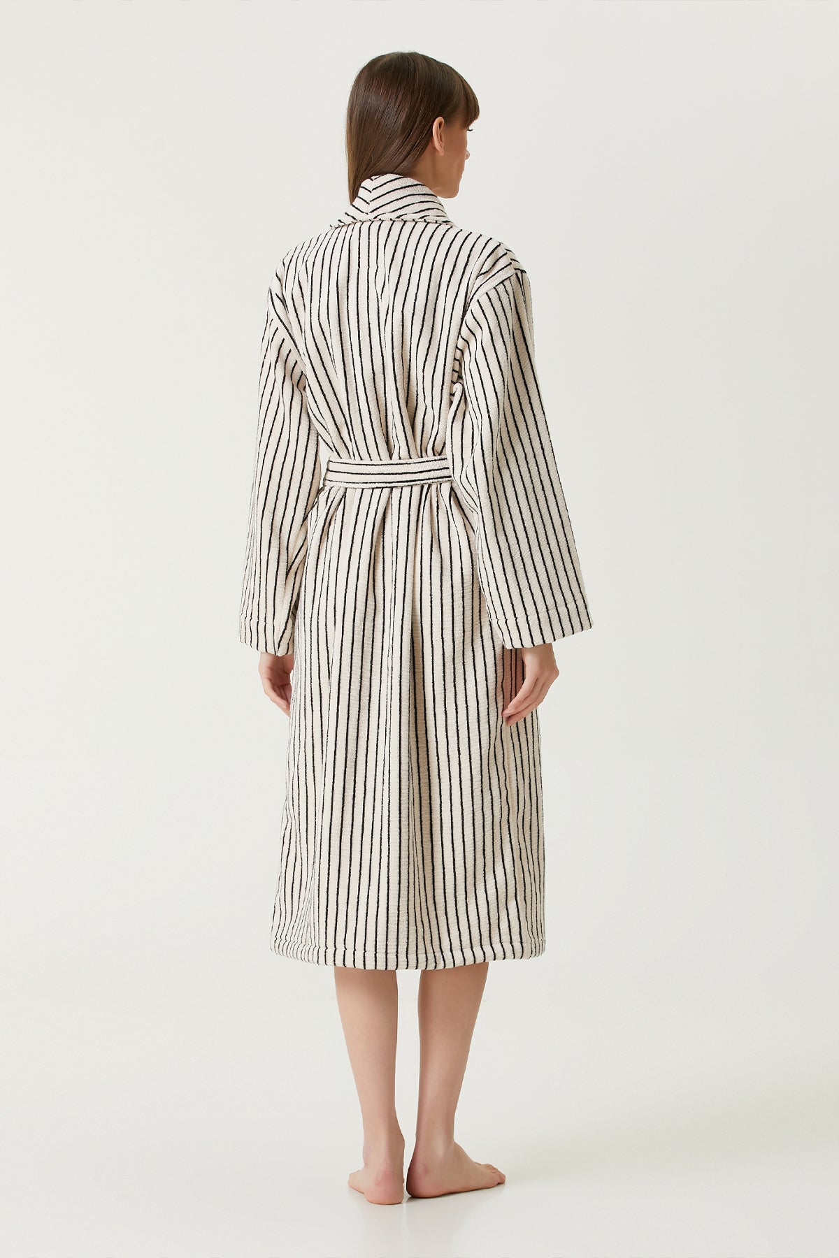 In Lines İpliği Boyalı Kadın Bornoz Ekru