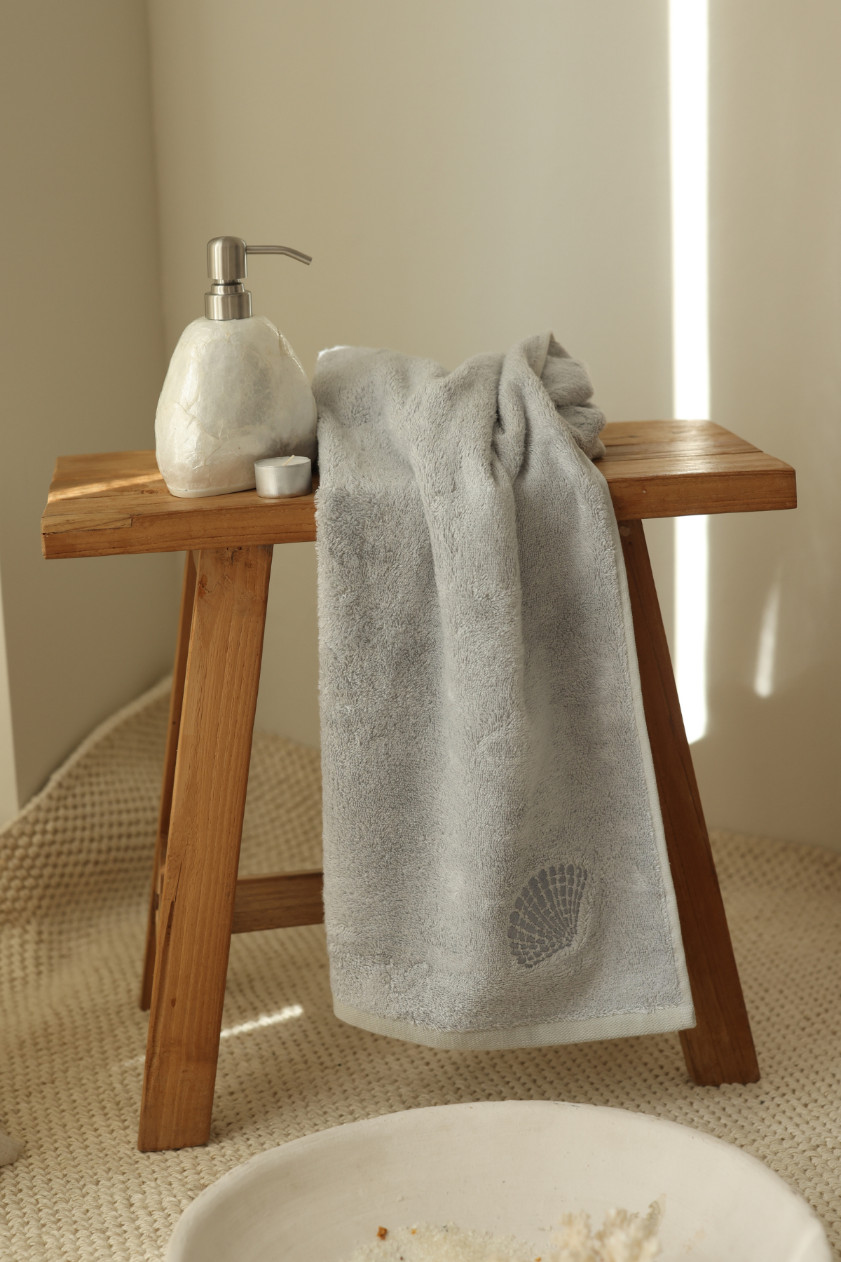 Sedef Bambu Nakışlı El Havlusu 50x90 cm Gri