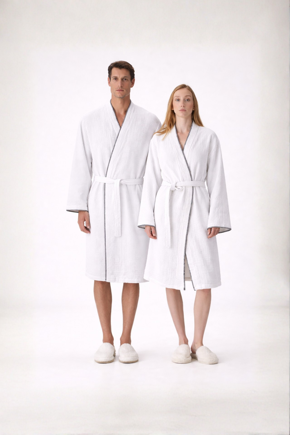 Loom 4 Katlı Müslin Çoban Dikişli Bornoz Takımı Beyaz