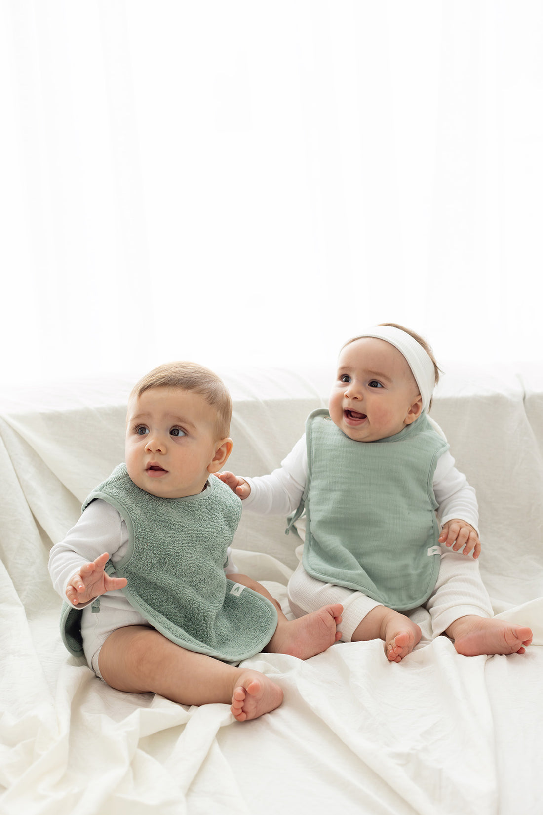 Colors of Joy 2-Piece Organic Cotton Muslin Baby Bib Set Mint