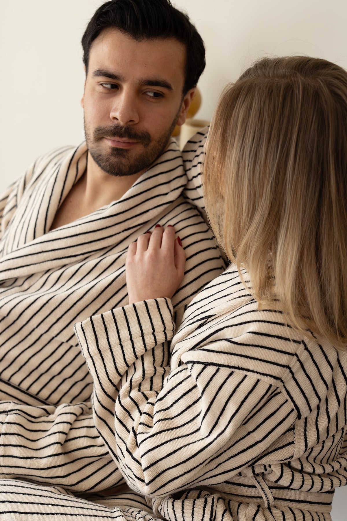 In Lines İpliği Boyalı Bornoz Takımı Ekru