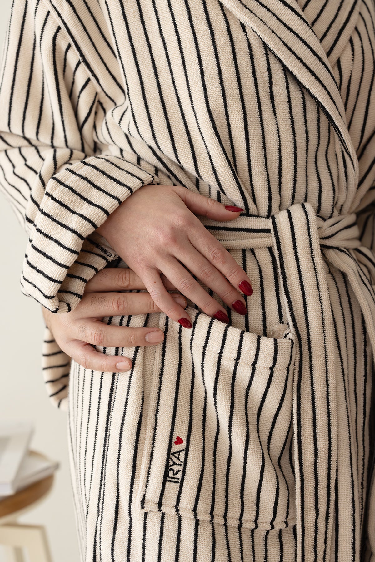 In Lines İpliği Boyalı Bornoz Takımı Ekru