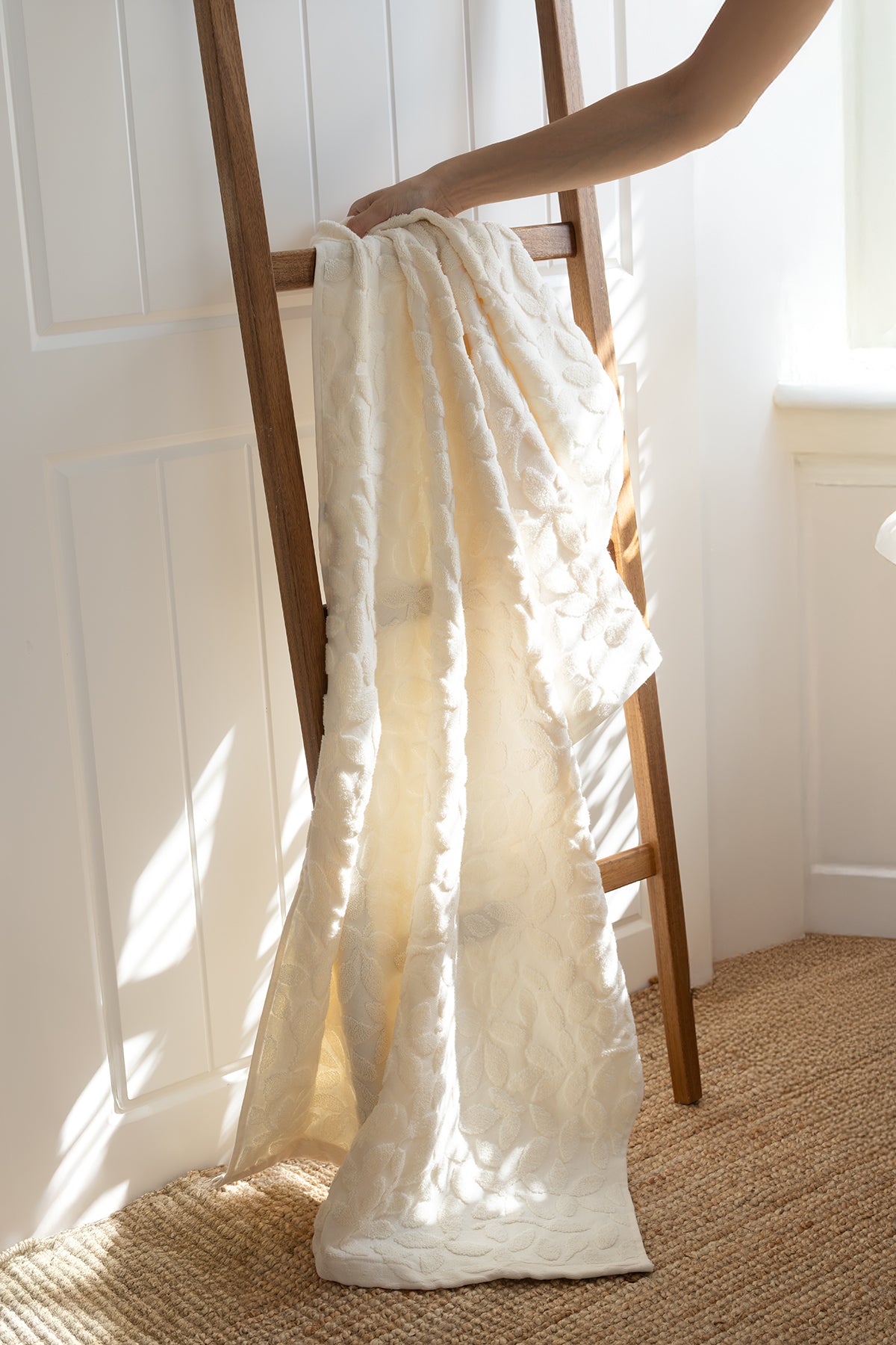 Allesi %100 Pamuk Banyo Havlusu 70x140cm Ekru