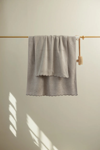 Lindy Bamboo Bath Towel 70x140 cm Cool Gray