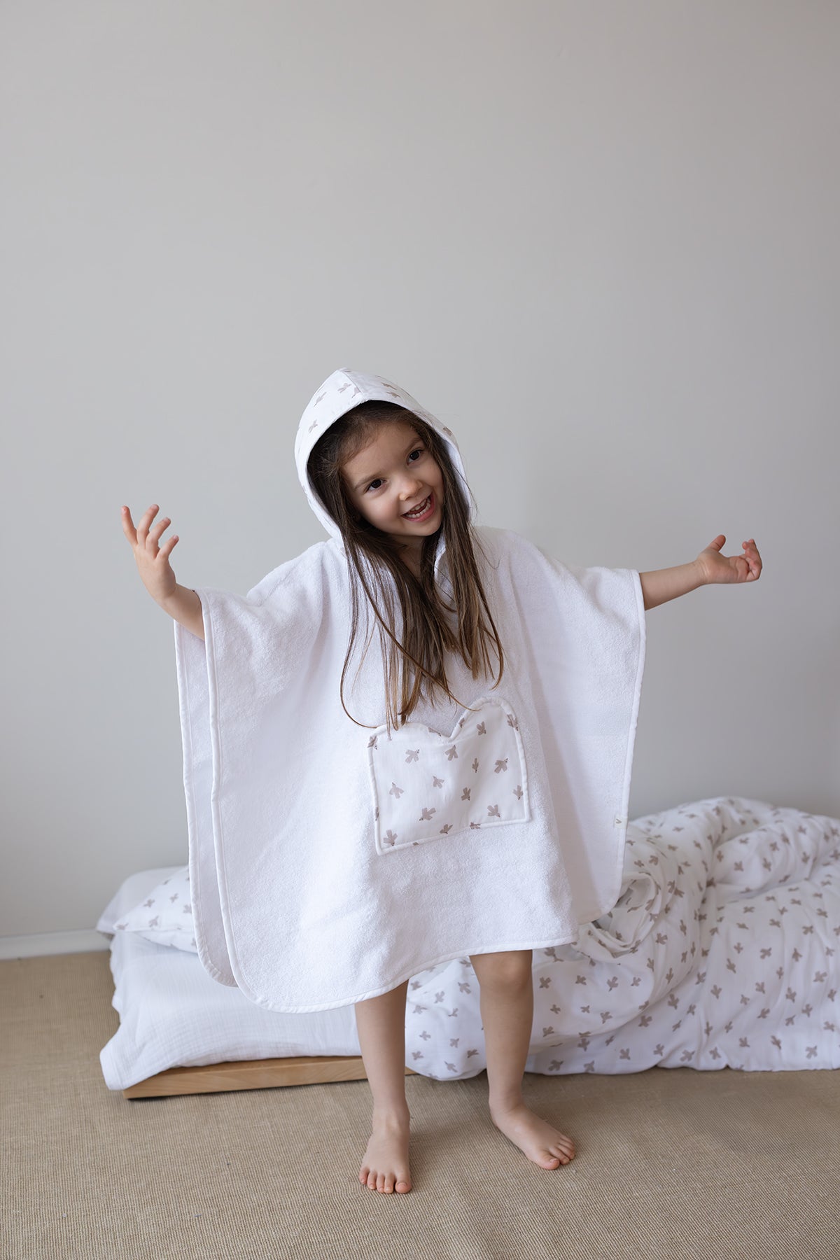 Birdie Organic Cotton Muslin Detailed Child Poncho White