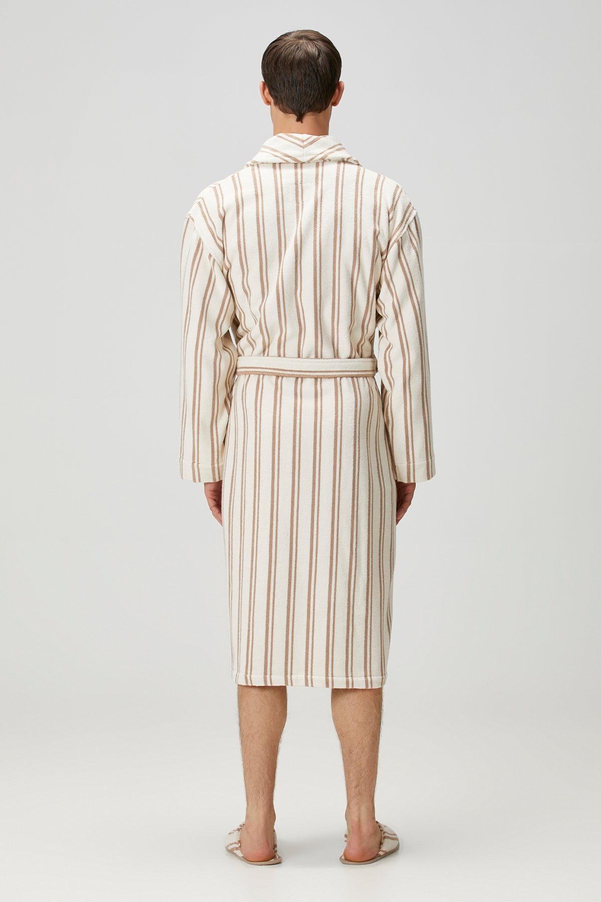 In Lines İpliği Boyalı Erkek Bornoz Mocha