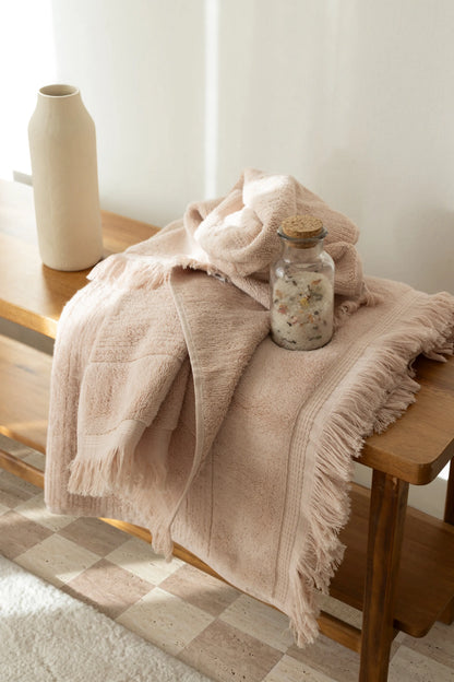 Fiona 100% Cotton Towel 90x150 cm Whisper Pink