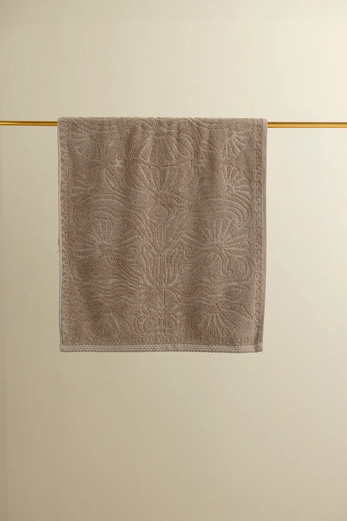 Liana 100% Cotton Towel Earth Brown 50x90 cm