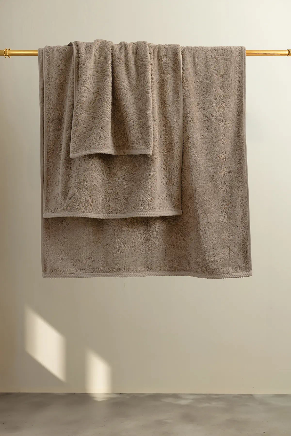 Liana 100% Cotton Towel Earth Brown 50x90 cm