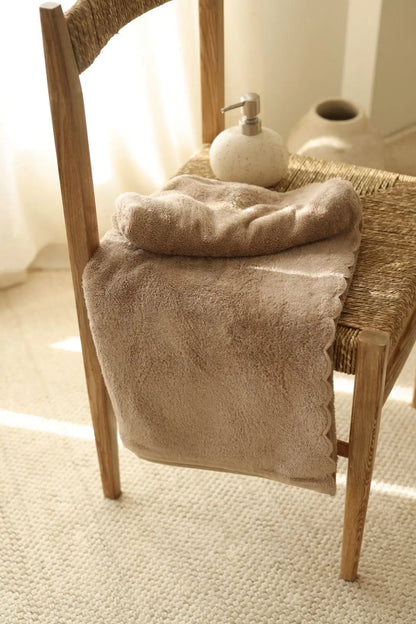 Lindy Bamboo Bath Towel 70x140 cm Beige