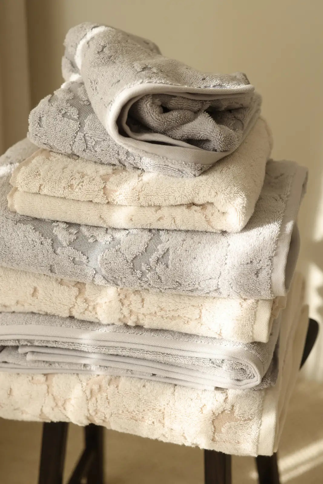 Marble %100 Pamuk Jakarlı El Havlusu 50x90cm Krem