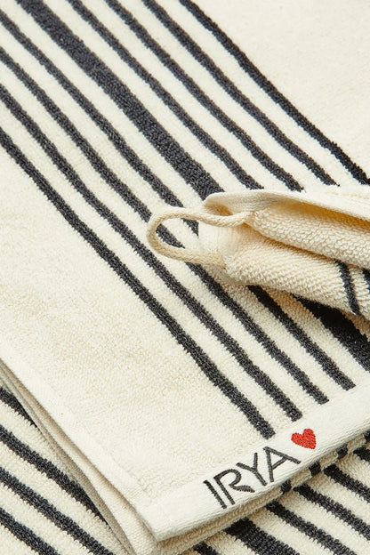 Out Lines Yarn Dyed 2-Piece Bath Towel Set