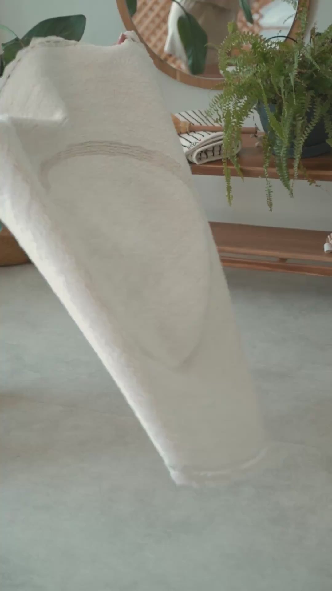 Load video: Cathy Round Bath Mat 100% Cotton 100x100 Ecru