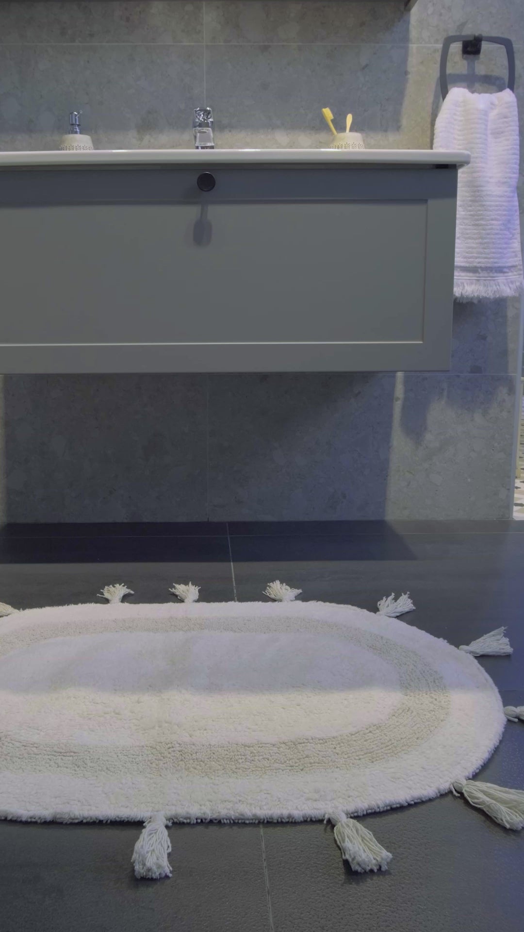 Videoyu yükle: #renk_beyaz