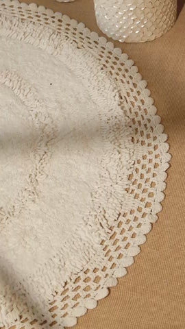 Load video: Moon Round Bath Mat 100% Cotton 120x120 Ecru